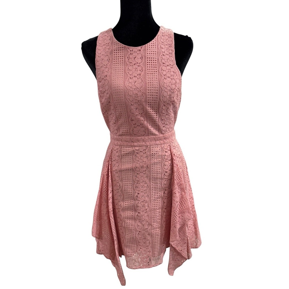 BCBGMAXAZRIA Pink Rose Eyelet Lace Handkerchief Hem Cocktail Dress Size 2 NEW